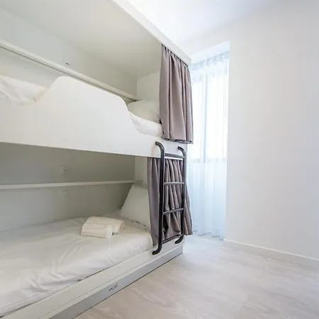 بيت شباب Musical *