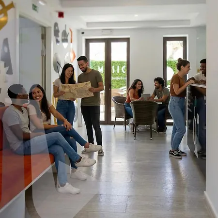 Musical אכסניה *